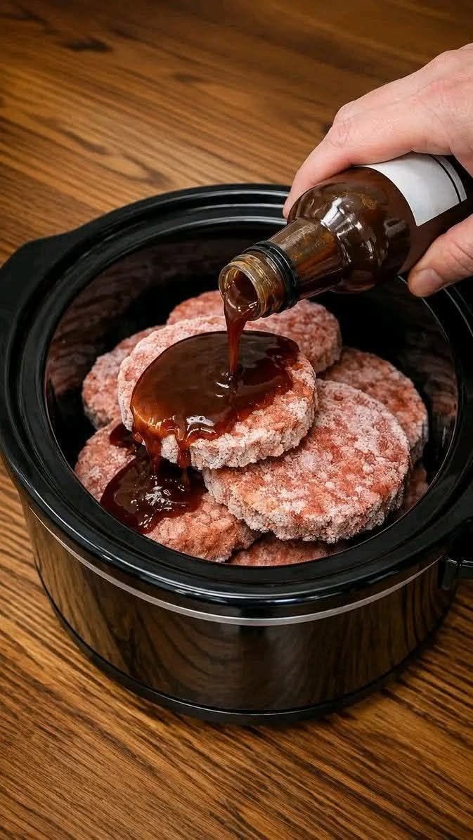 Slow Cooker BBQ Burgers