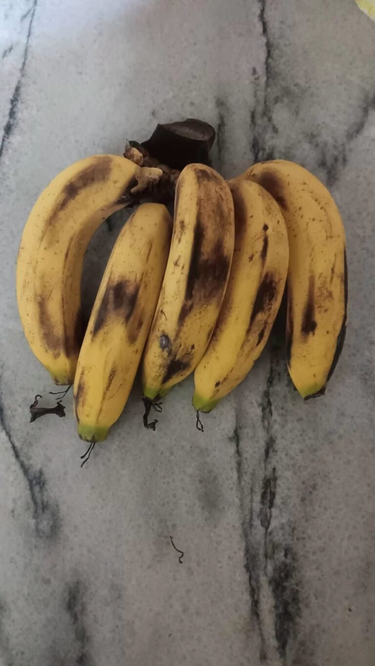 Doctors Reveal What Eating a Banana